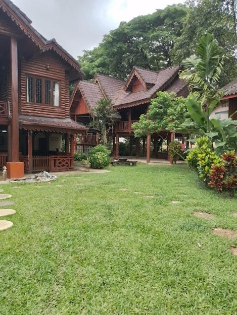 Namsong Bridge Bungalows Vang Vieng Exterior photo